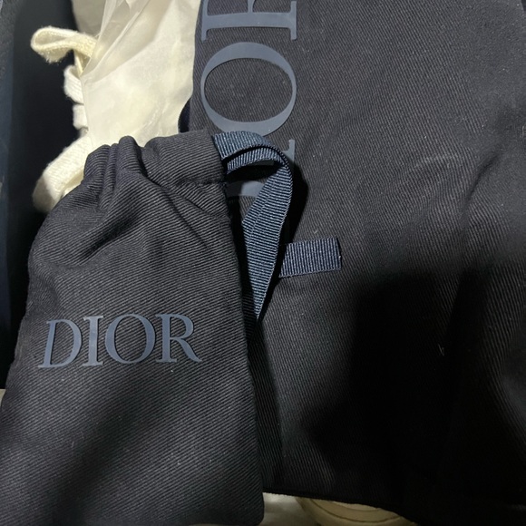 Dior Sneakers - Picture 3 of 4